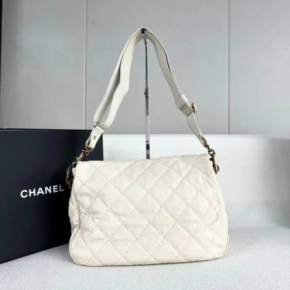 Chanel Women Pre-Loved Bag Very Good Condition